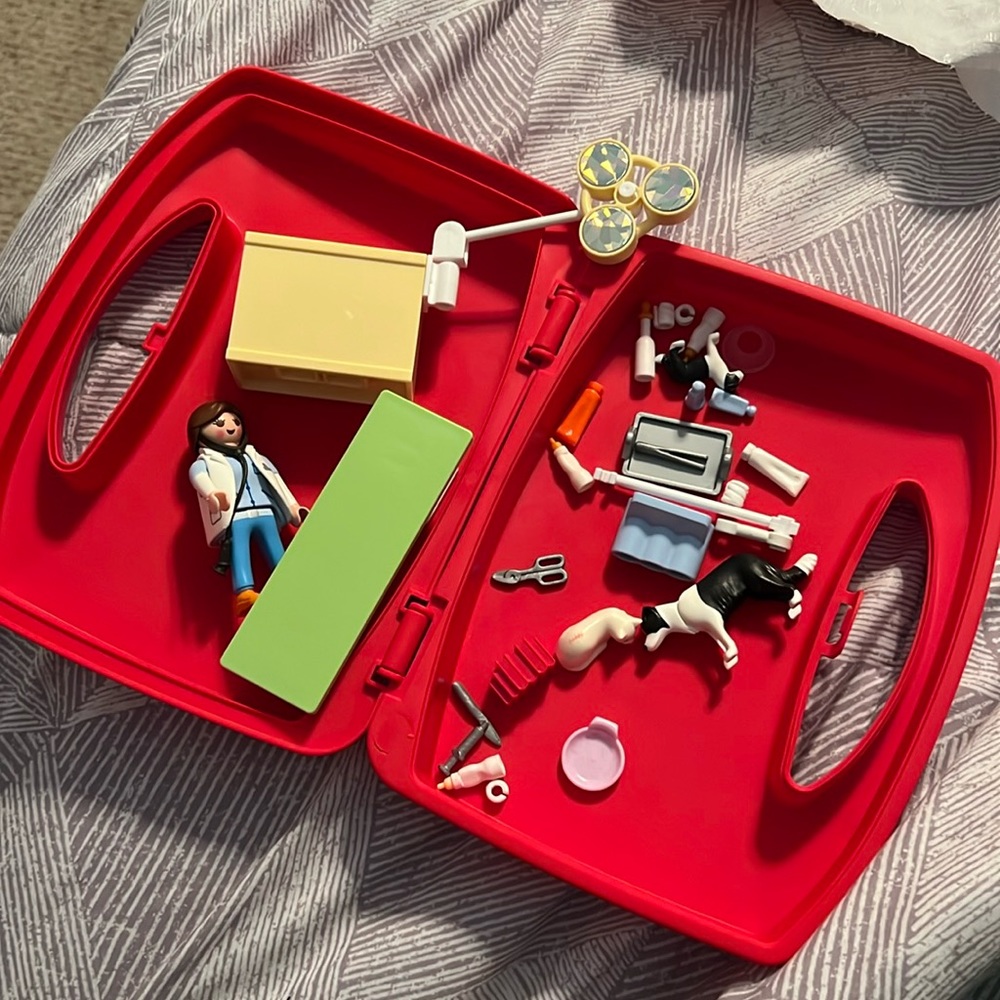 Playmobil Vet Set with case - like new